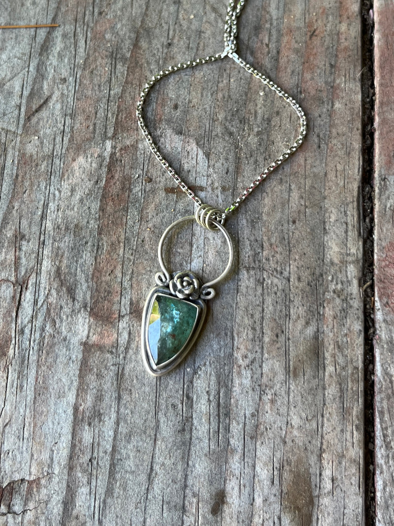 Emerald Kyanite Shield Flower Necklace ￼