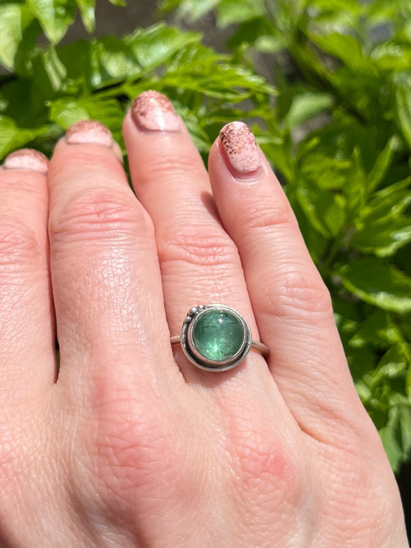 Green Kyanite Round Ring with Tiny Granules