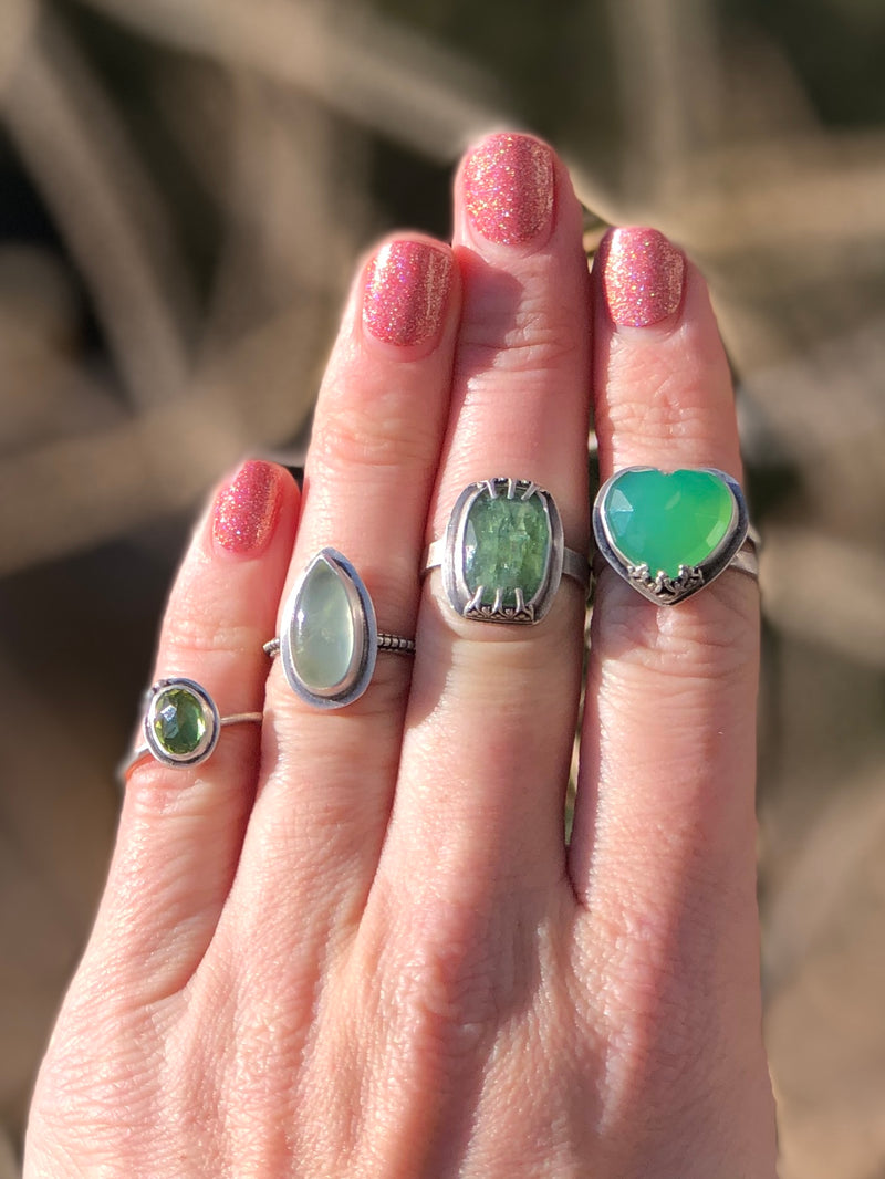 Green Kyanite Fancy Prong Ring