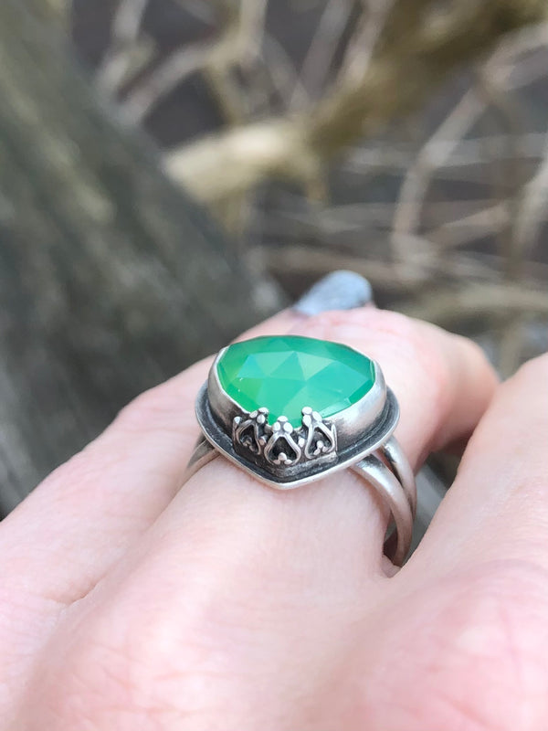 Green Chrysoprase Heart Ring