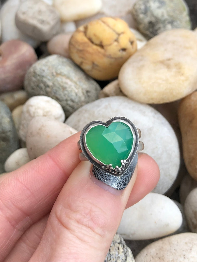 Green Chrysoprase Heart Ring