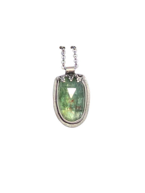 Green Kyanite Three Prong Necklace