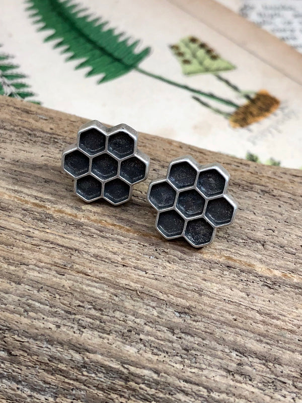 Honeycomb Studs
